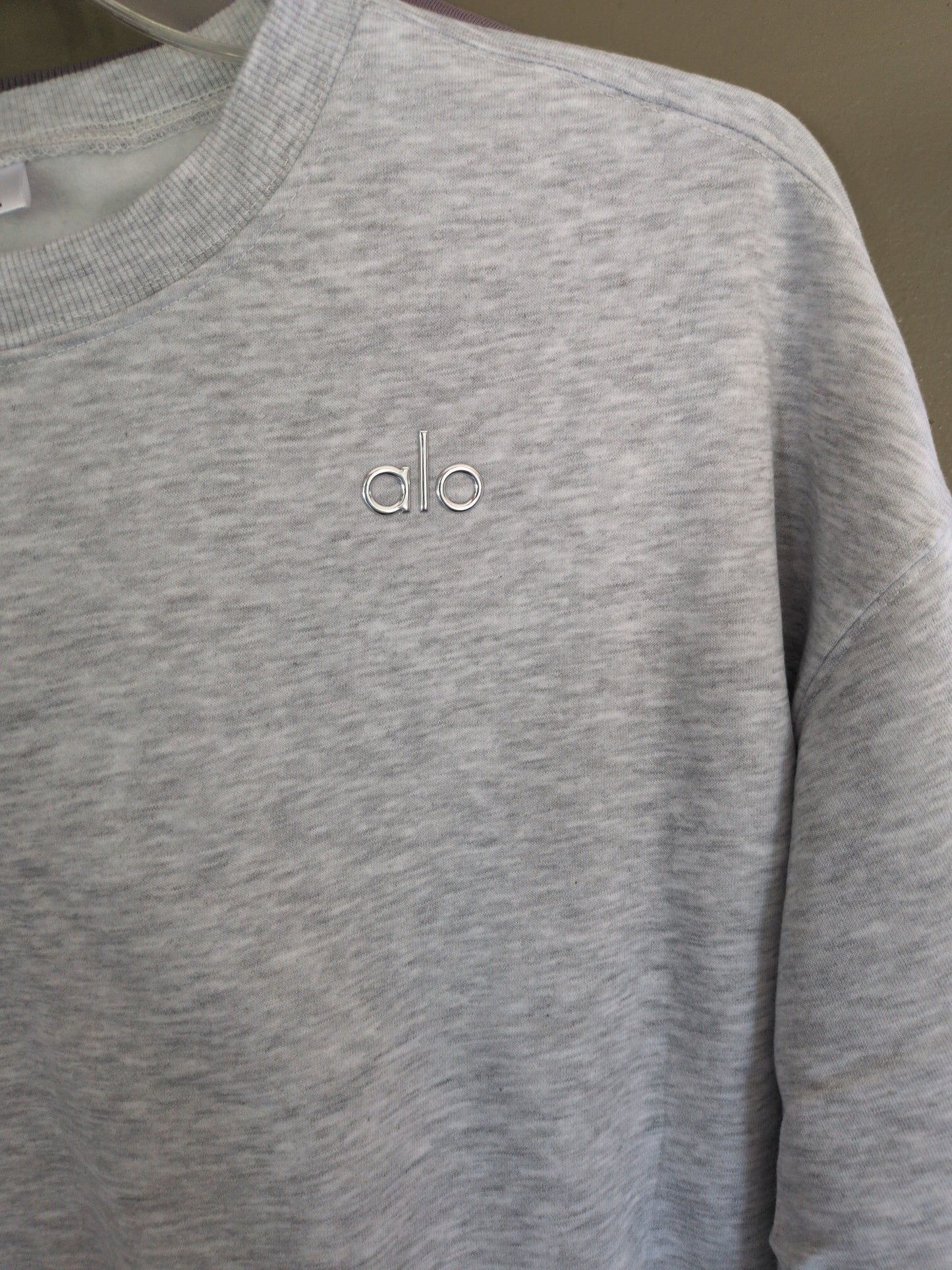 Ready to ship women's oversized comfy sweatshirt with 3D logo