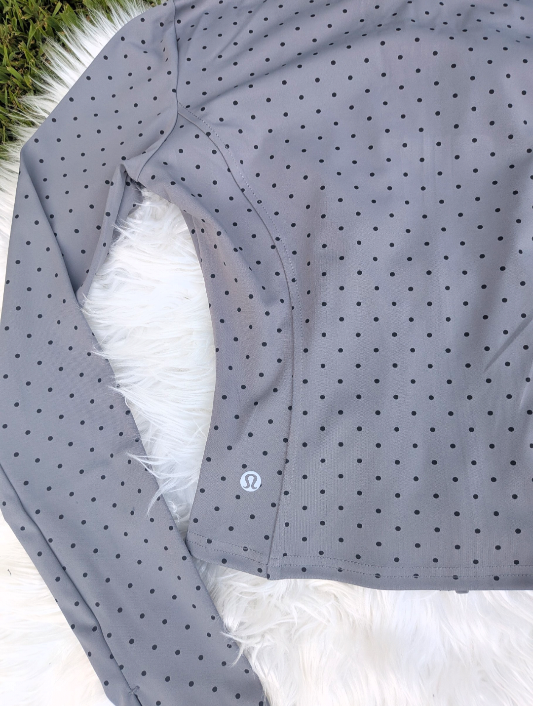 Women's athletic slim fit jacket - ready to ship