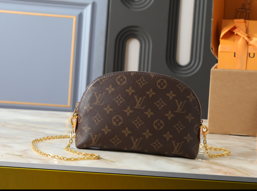 Ready to ship clutch bag / one-one q.u.a.l.i.t.y / Size: 24 x 17 x 6