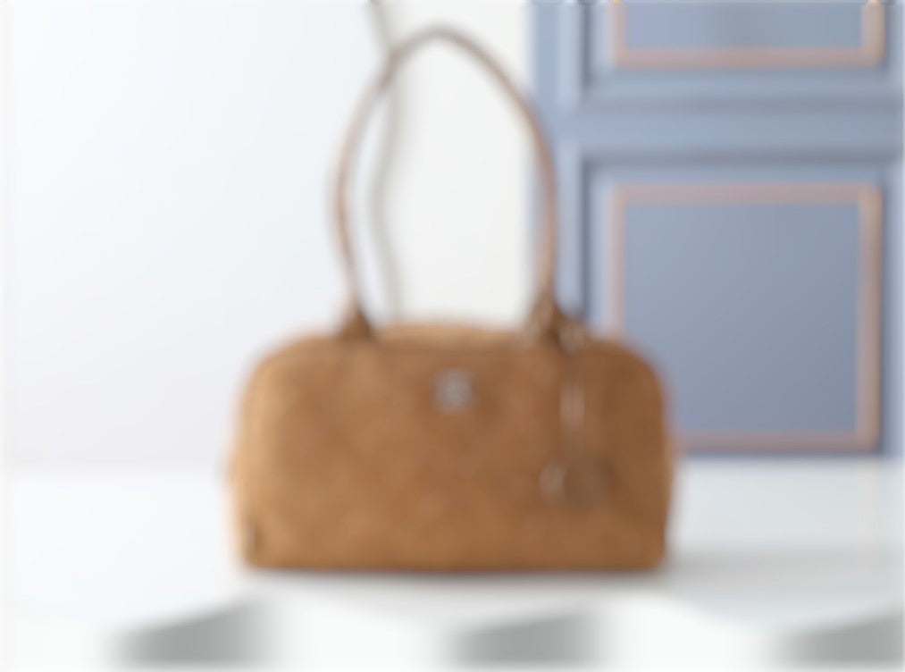 Chan*l bag ready to ship / 1:1 quality / link for non-blurred picture below