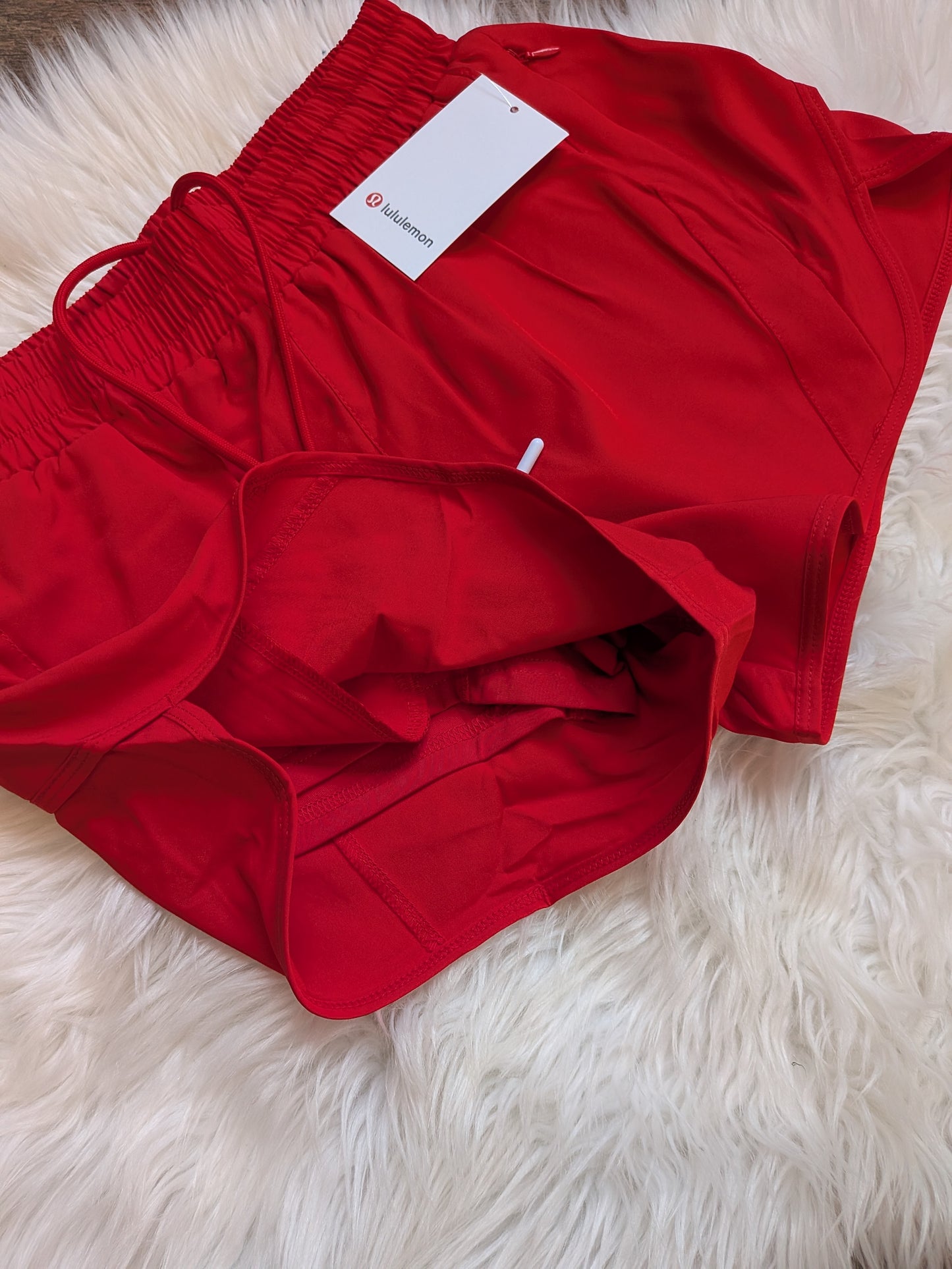 Women's Lulu shorts ready to ship (Fits true to size)