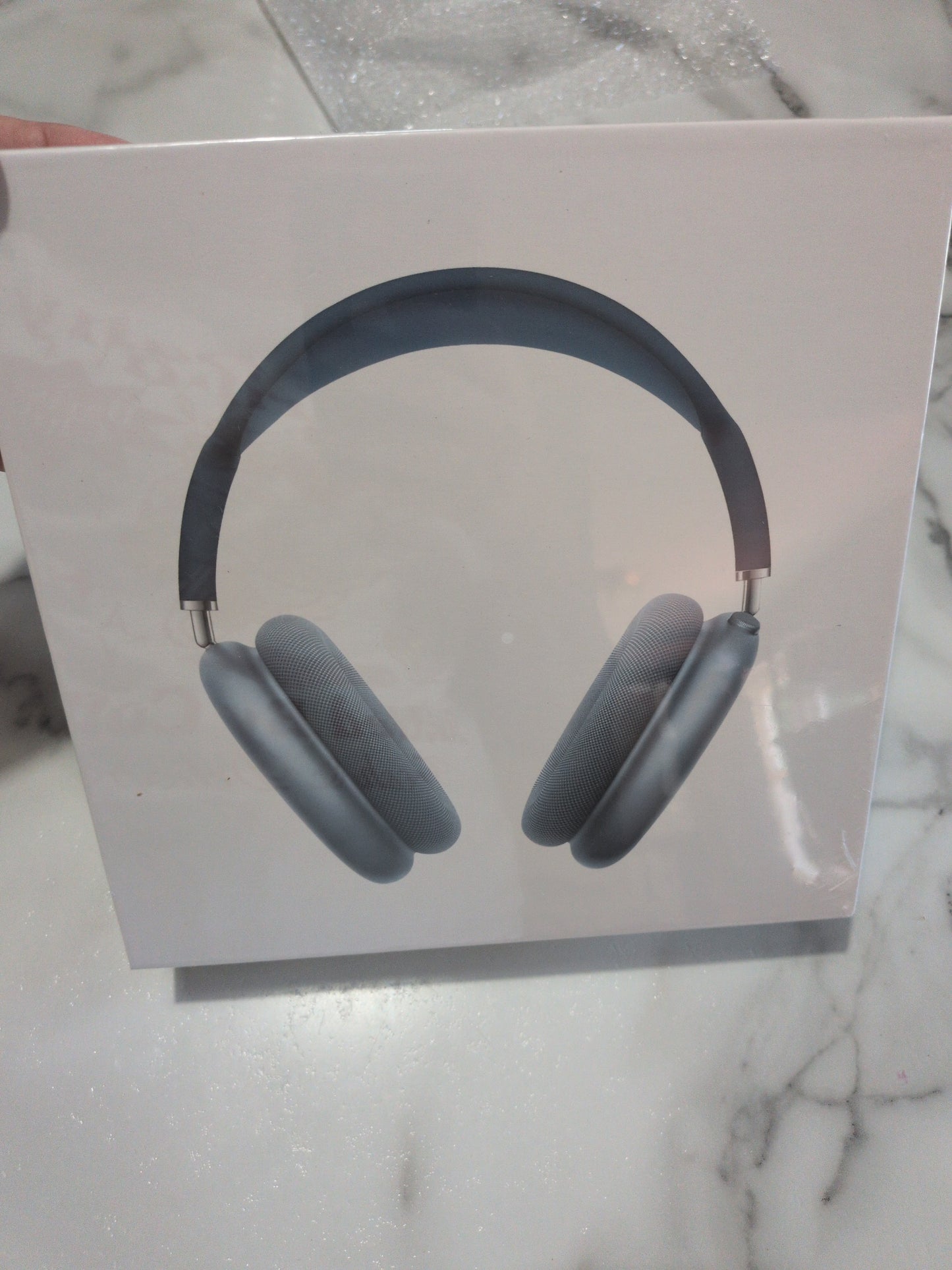 A*rpods M*x - Ready to ship