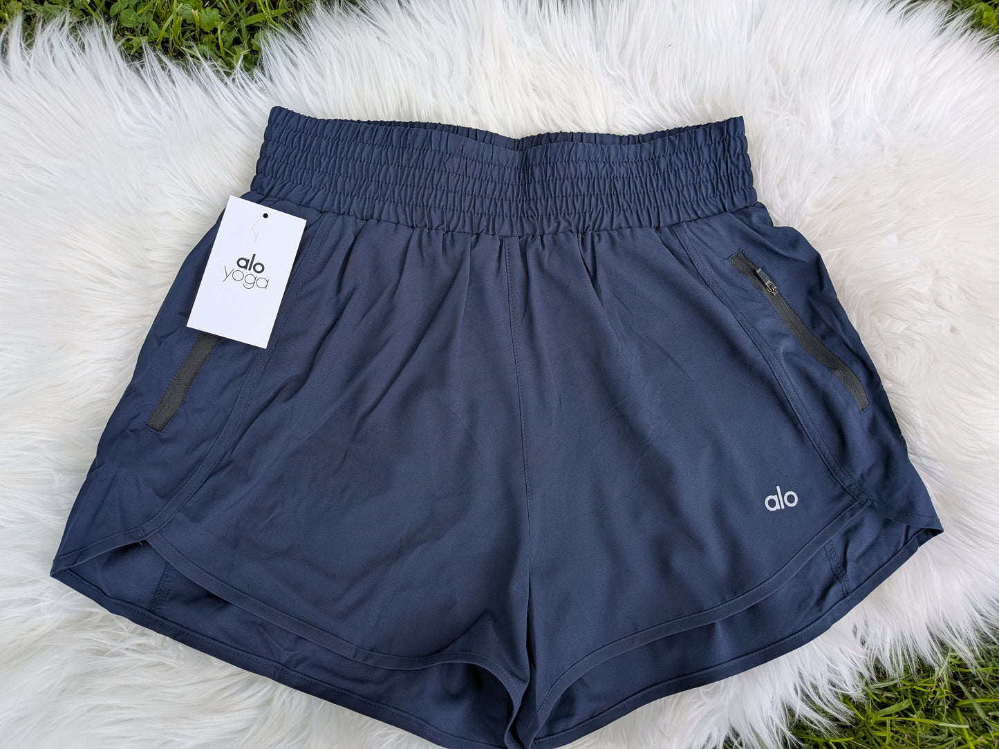 Women's a.l.o shorts ready to ship (Navy) / double lined / true to size fit